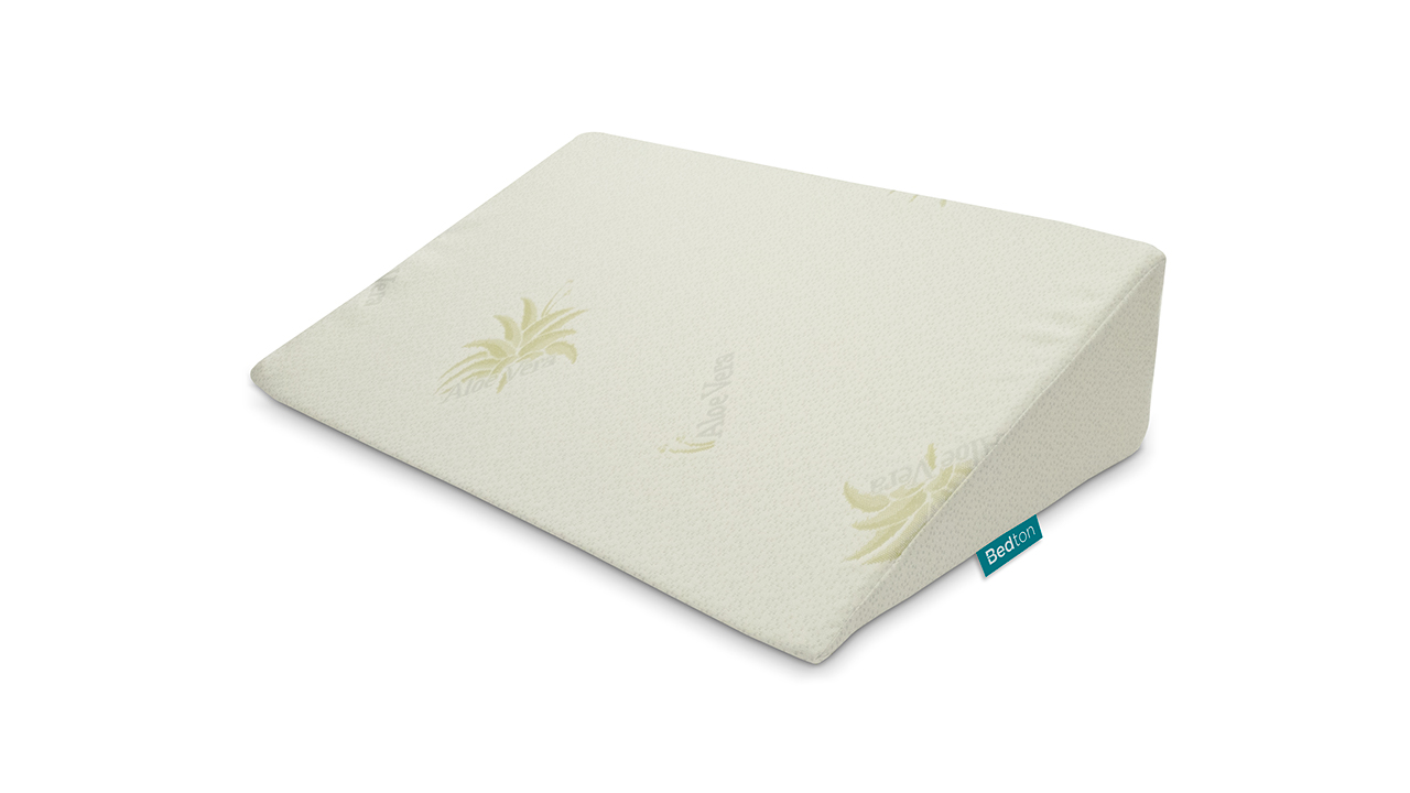 BEDTON Klínový podhlavník PUR Šířka: 80 cm, Délka: 50 cm, Výška: 10 cm, Typ potahu: ALOE VERA nepodšitý (170 g/m²)