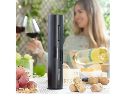 V0103388 000 MKT v 15