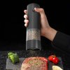 Mlynček na korenie alebo soľ na batérie EDM 07772 Čierna Transparentná 70 ml (Ø 5,5 x 17,6 cm)