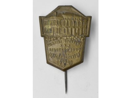 Památka otevření lidového domu v Linhartských Vážanech 1926