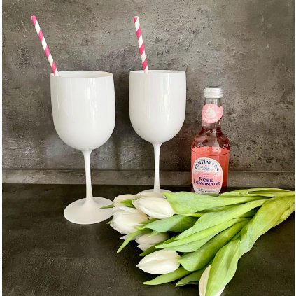 2x white moet s tulipany