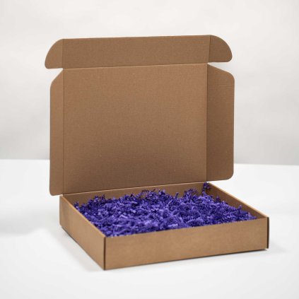 Poštovní krabice s víkem a papírovou výplní