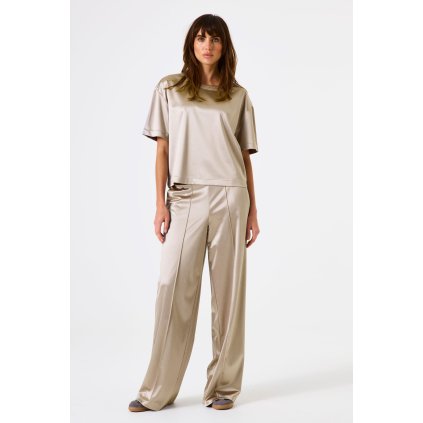 j50111 6238 onmodel front 2000 5a44fadc