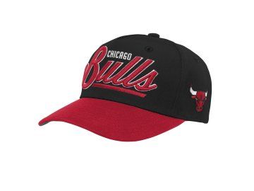 Dětská kšiltovka CHICAGO BULLS NBA Retro Script Precurve
