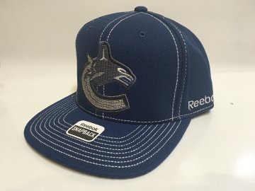 Kšiltovka Vancouver Canucks Piquemesh Snapback