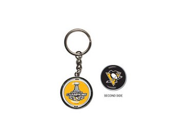 Přívěšek Pittsburgh Penguins WinCraft 2017 Stanley Cup Champions Spinner Key Ring