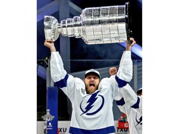 Fotografie Tampa Bay Lightning 2020 Stanley Cup Champions Steven Stamkos 8 x 10