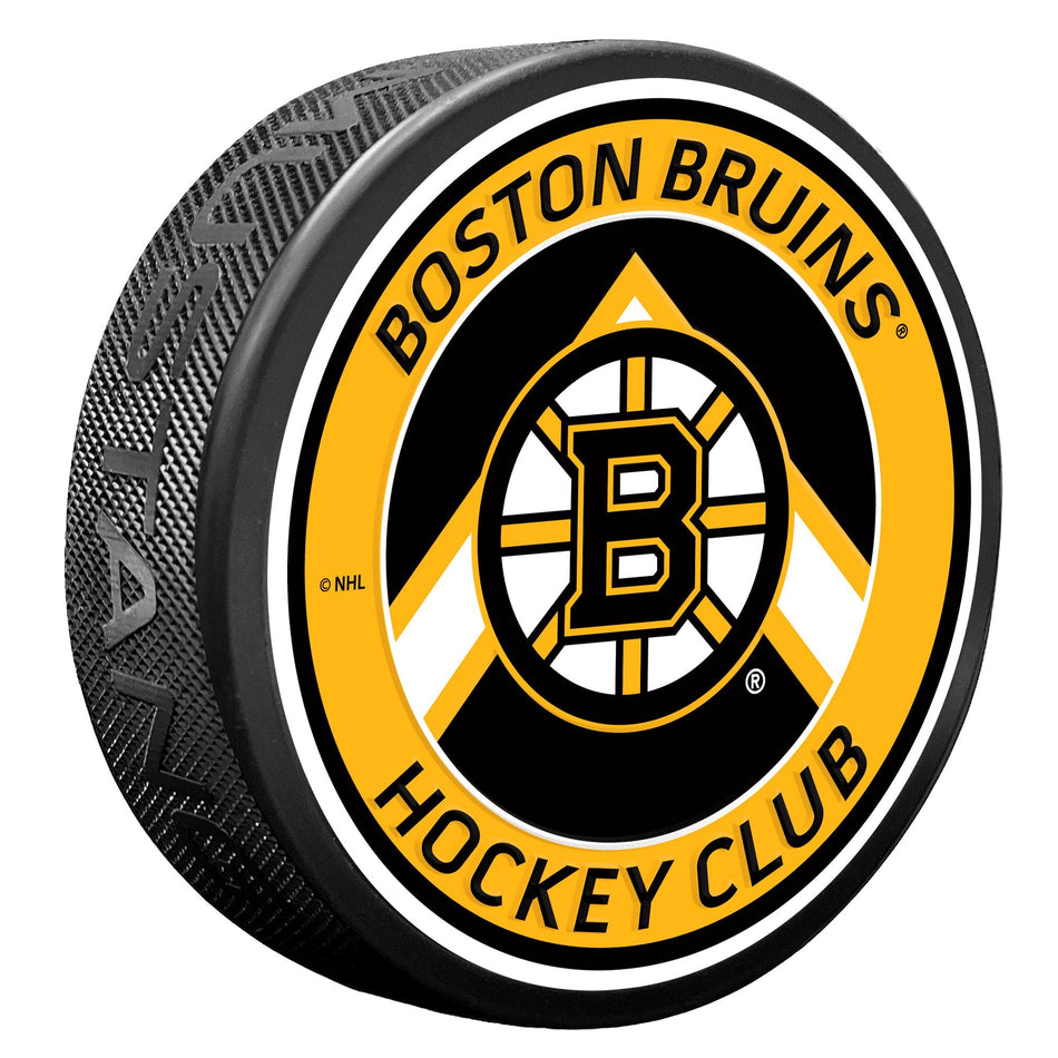 Levně Puk Boston Bruins NHL Chevron Banner