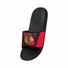 Pánské pantofle Chicago Blackhawks NHL Legacy Velcro Sport Slide Slipper
