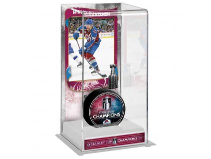 Vitrína na puk Colorado Avalanche 2022 Stanley Cup Champions Mikko Rantanen Logo Deluxe Tall Hockey Puck Case