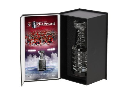 Skleněný pohár Florida Panthers NHL 2025 Stanley Cup Champions Crystal Cup - Filled with Ice From the 2025 Stanley Cup Final