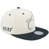 Pánská kšiltovka Miami Heat NBA Evergreen Cream Black Snapback