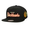 Pánská kšiltovka Chicago Blackhawks NHL Cream Script Snapback