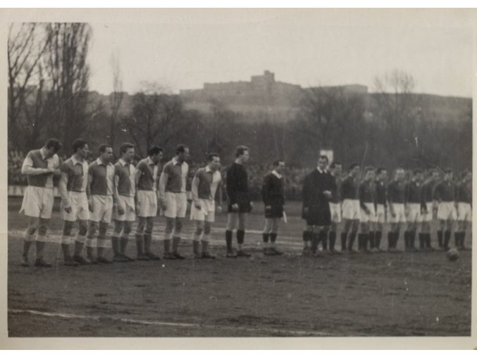 Tiskové foto, Sparta v. Slavia, mužstva před utkáním
