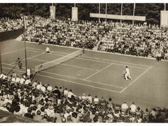 Fotopohlednice čs spartakiáda 1955, Přebory tenis v Ostravě (1)