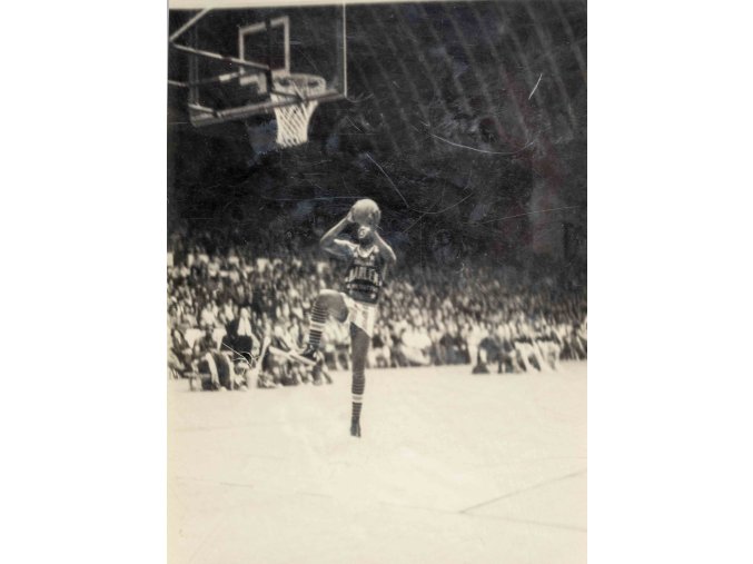 Foto basket, Harlem Globetrotters In Prague, 1964 3