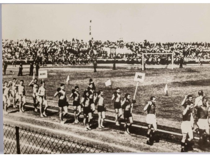 Fotografie, nástup, stadion Košice