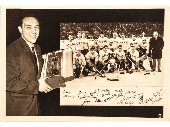 Dobové foto hokej, MS Stockholm, sestava, pohár, 1963 (11)