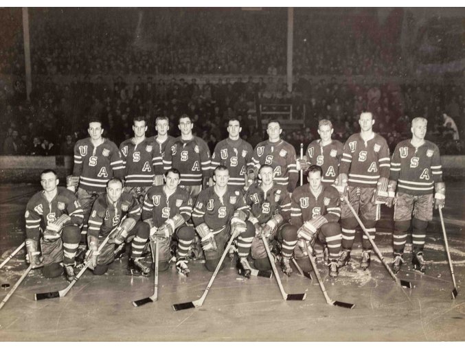 Foto ČTK, Mužstvo USA MS v hokeji 1959 Československo (1)