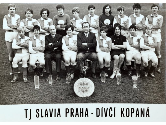 Fotografie TJ SLAVIA PRAHA dívčí kopaná