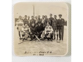 Dobová fotografie týmuů B.Z.K v. Kladno, 1928