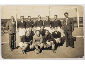 Dobová fotografie, fotbalový tým Šeberov VII, 1937 (1)