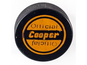 Puk Cooper, Official