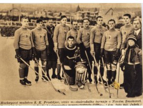 Výstřižek z novin Hockeyové mužstvo S. K. Prostějov