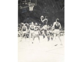 Foto basket, Harlem Globetrotters In Prague, 1964 2