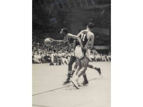 Foto basket, Harlem Globetrotters In Prague, 1964 13