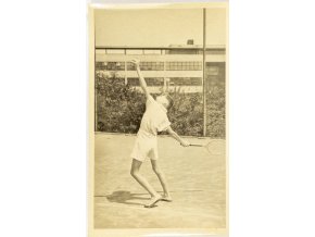 Fotografie tenis, nadhoz Letná Slavia