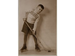 Dobová fotografie Mladý hokejista 1949DSC 0373