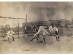 Dobová fotografie, footballový match, 1932 (1)