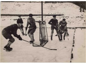 Dobové foto hokej, Vinohrady v. Slavia Praha