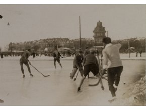 Dobová fotografie BZK vs. SK.Slavia Praha, 1924, 10Dobová fotografie BZK vs. SK.Slavia Praha, 1924, 10 (1)