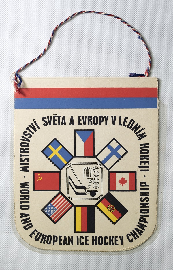 Vlajka klubová MS hokej 1978 Praha velká