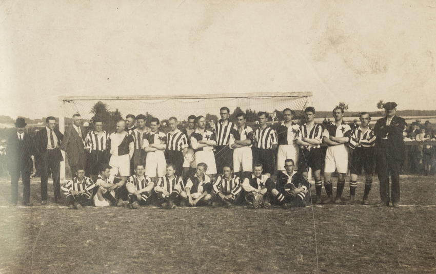 Fotografie fotbal, AK Žižkov, SK Slavia, 1930