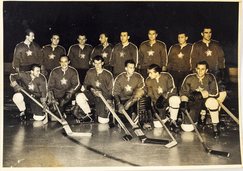 Fotografie , Hokejový tým ČSR, 1958, 013