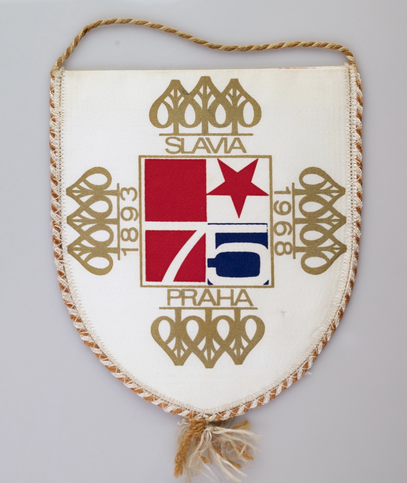 Vlajka 75 let SK SLAVIA PRAHA