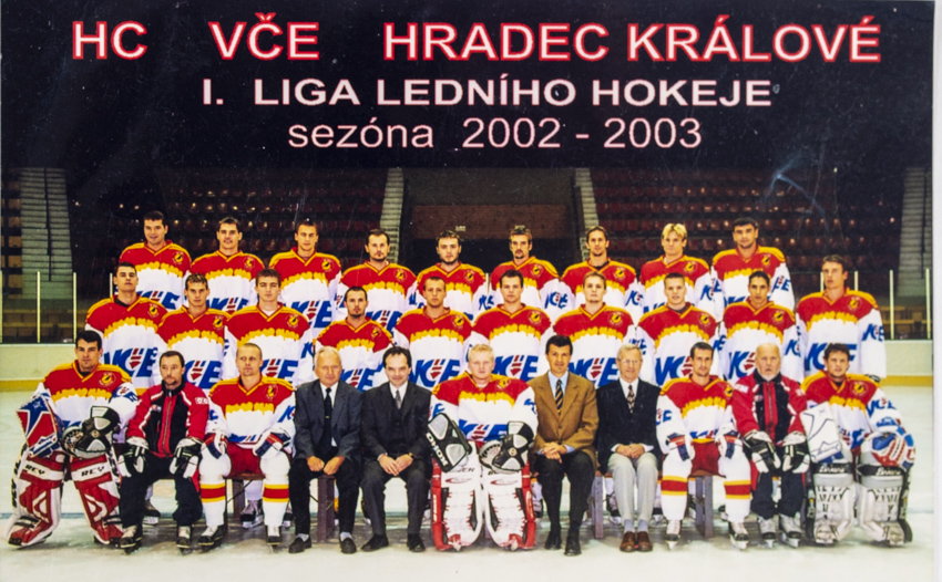 Foto, mužstvo HC VČE Hradec Králové 2002-03