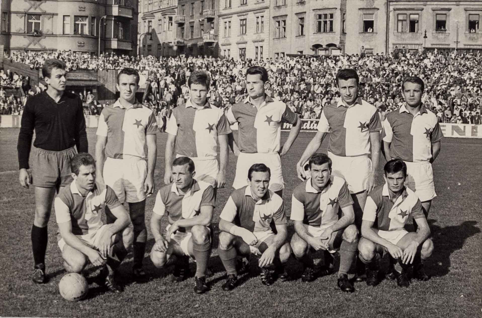 Fotografie, SK Slavia Praha, 2, autogramy