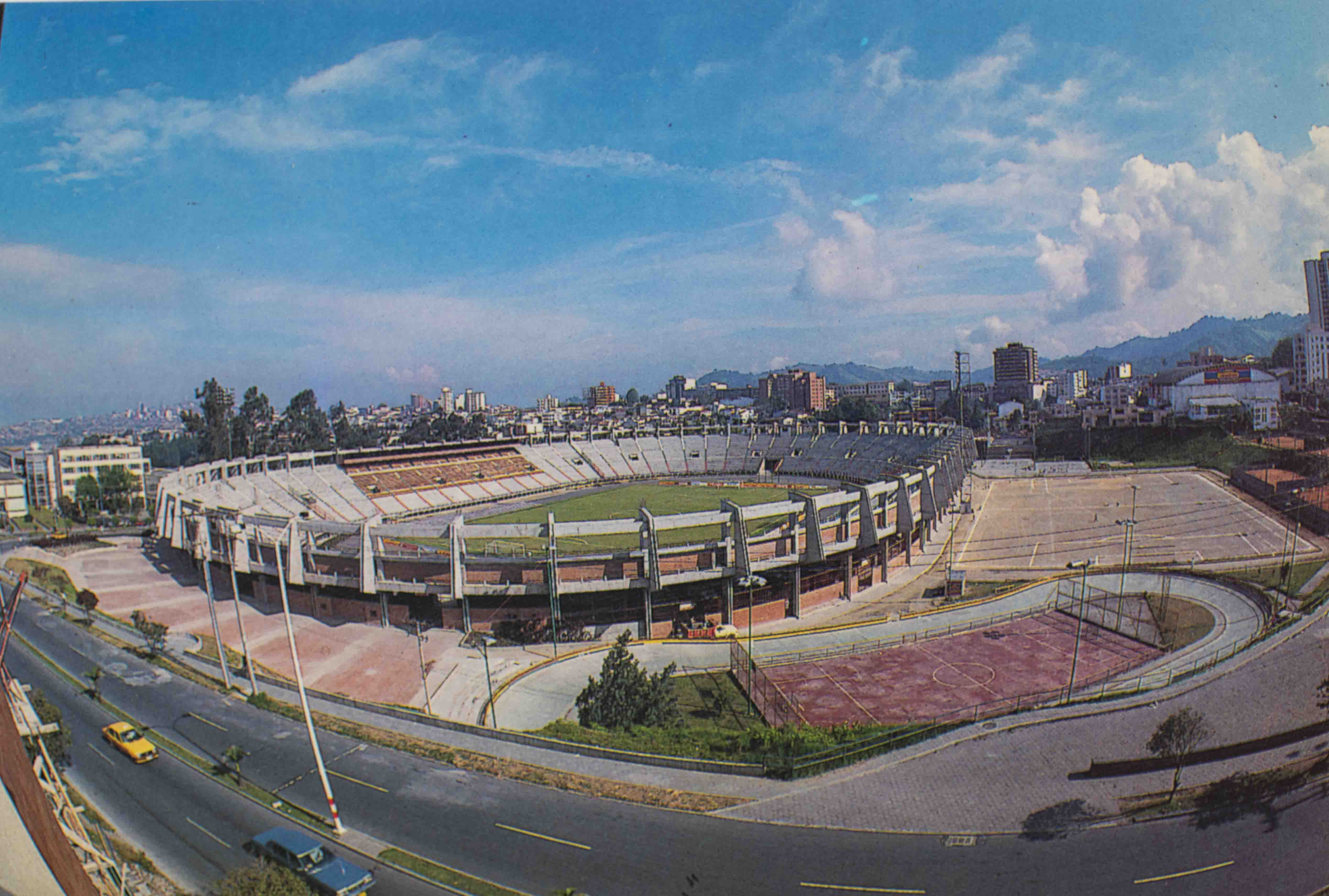 Pohlednice Stadion, Manizales, Colombia, Estadio Palo Grande