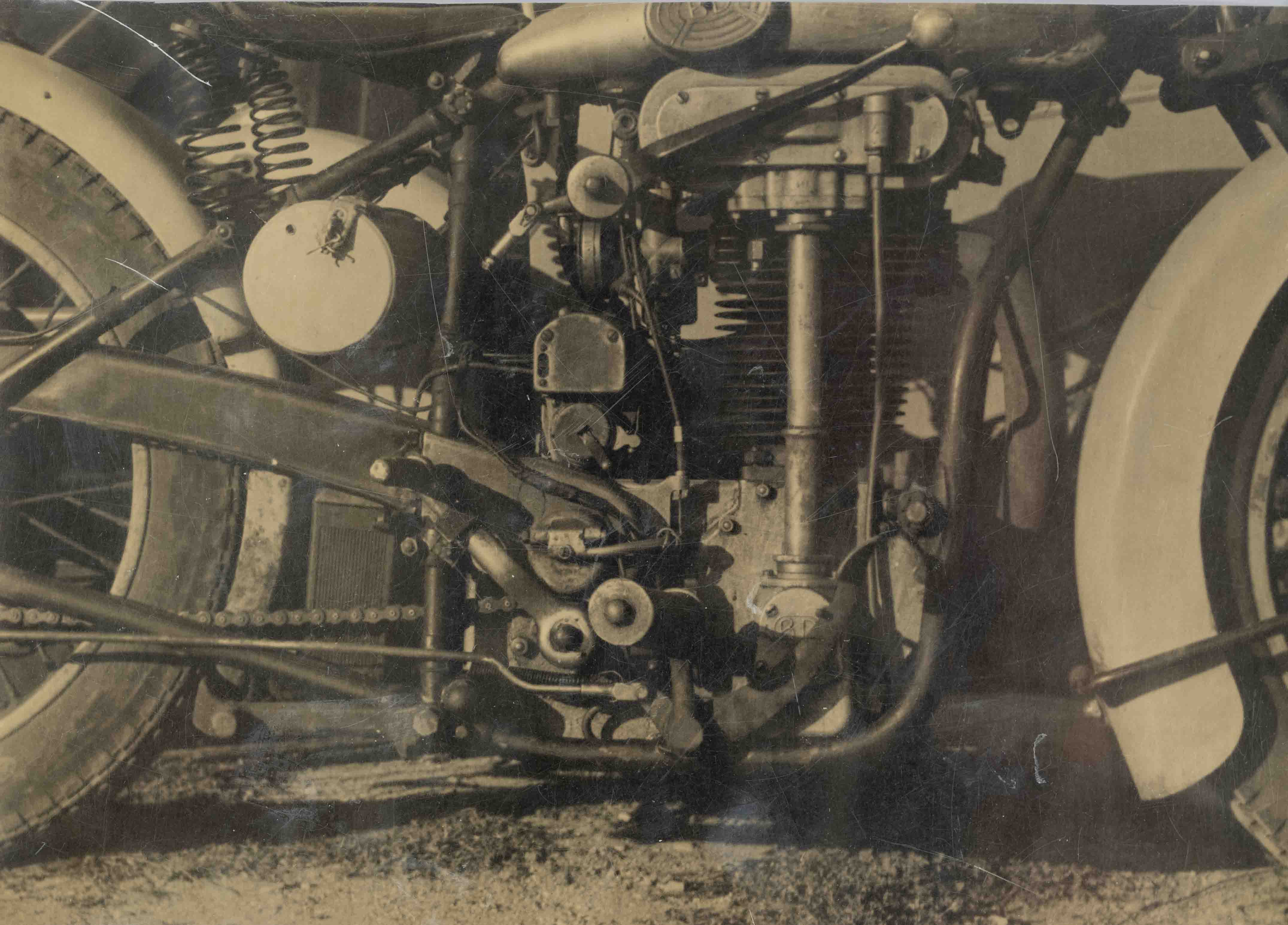 Foto velké, motorka Jawa 8, detail