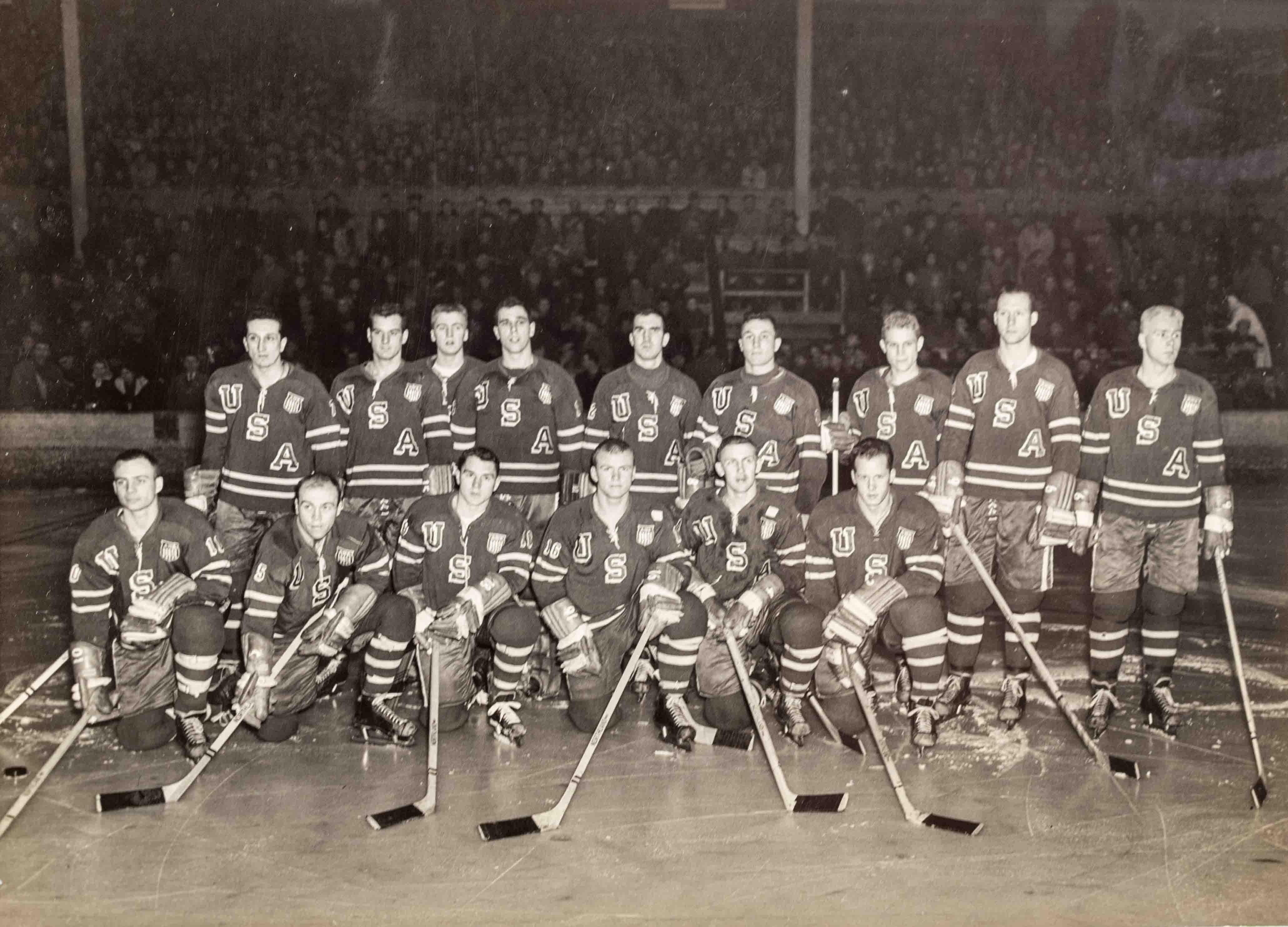 Foto ČTK, Mužstvo USA MS v hokeji 1959 Československo