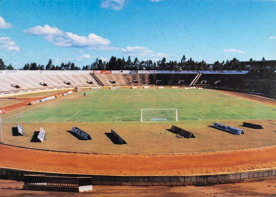 Pohlednice stadion, Estadio Fredis Saldivar Douradao
