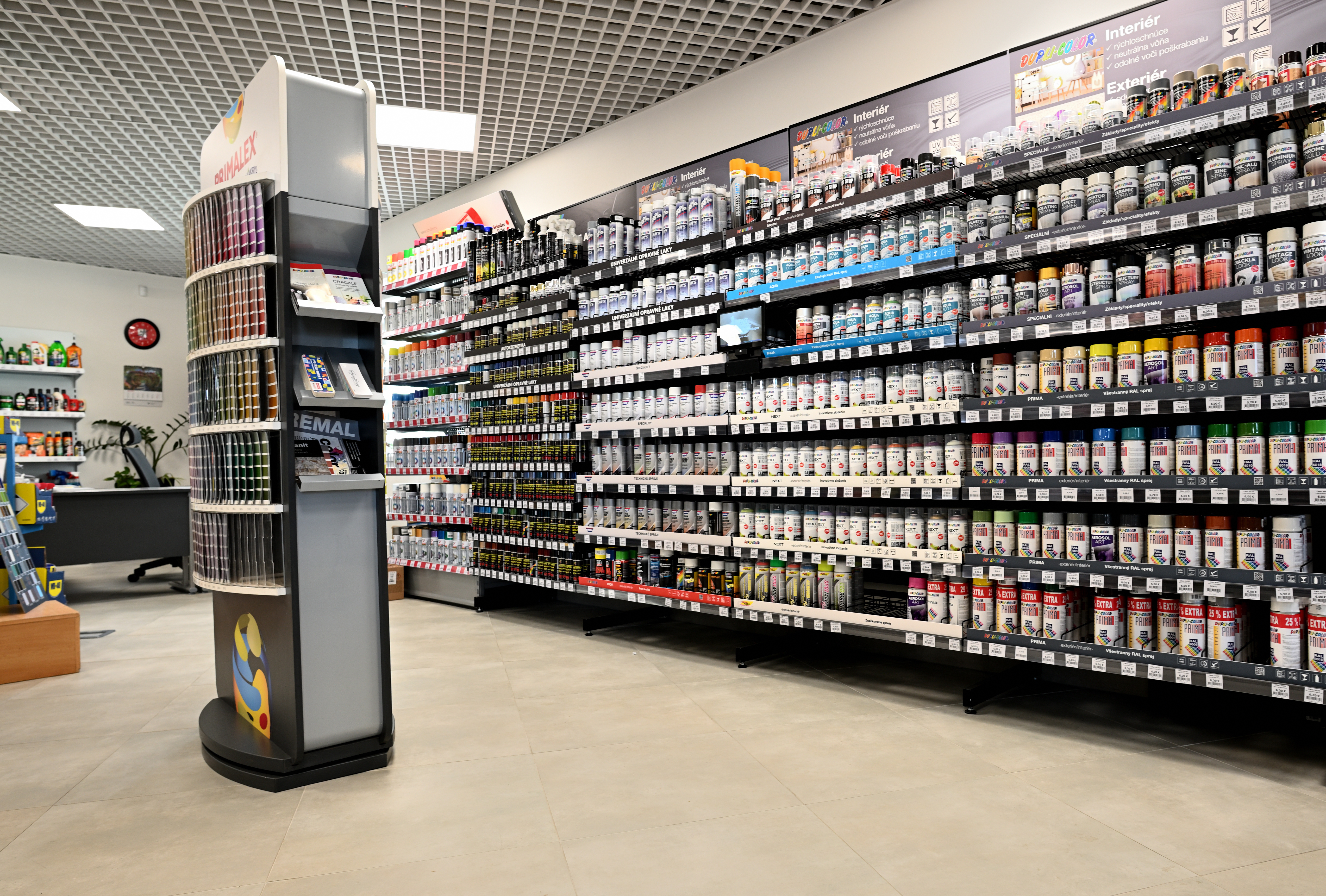 Predajňa FARBY – LAKY (4)