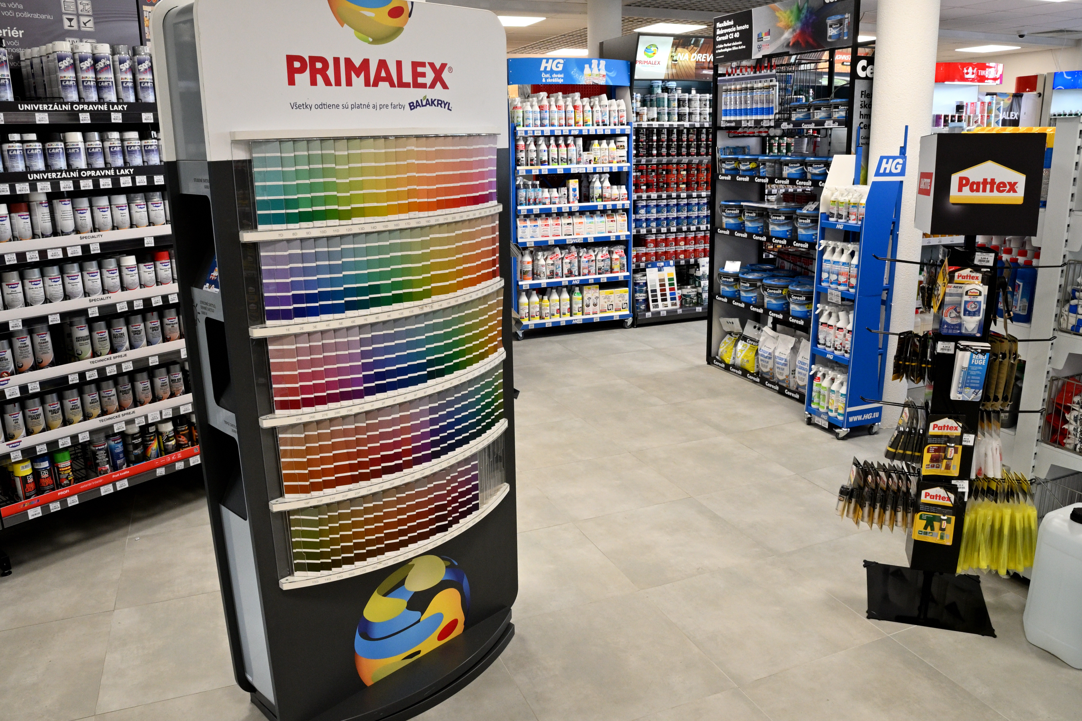 Predajňa FARBY – LAKY (5)