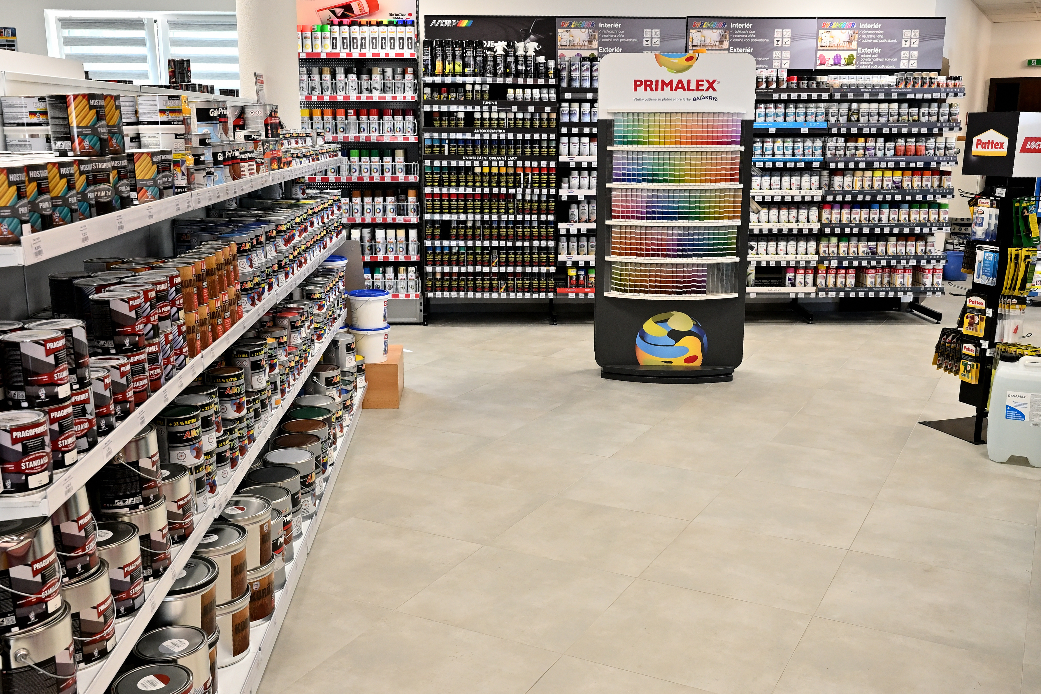 Predajňa FARBY – LAKY (8)