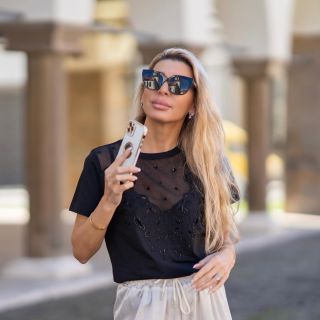 Vážené zákazníčky, 💖srdečne Vás pozývame do nášho e-shopu. Veríme, že každý outfit si nájde svoju majiteľku a každá z Vás...