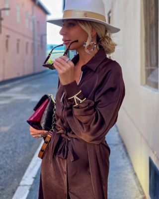 NEW FRACOMINA 🤎✨ Chocolate Pantone – nie je za tým len predstava chocolate či coffee. Je to dokonalé spojenie elegancie,...